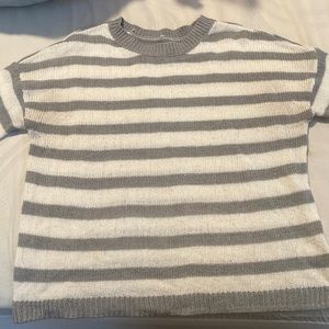 White and grey Tees long sleeve